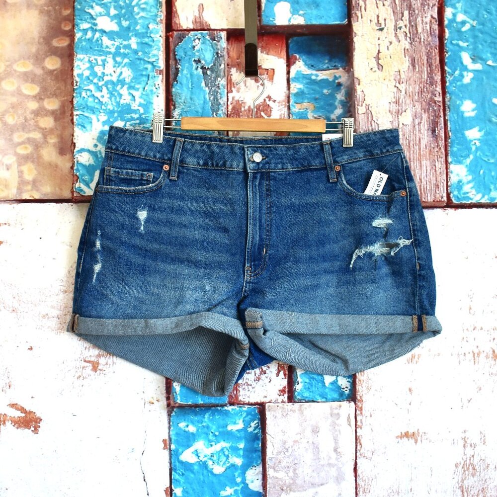 Women's Old Navy High Rise O.G. Straight Jean Shorts 3" In SIZE 26 Medium Wash